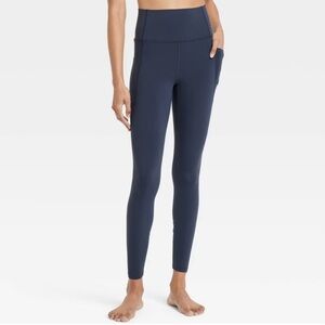 All In Motion Women's Everyday Soft Ultra High-Rise Pocketed Legging Navy Blue S